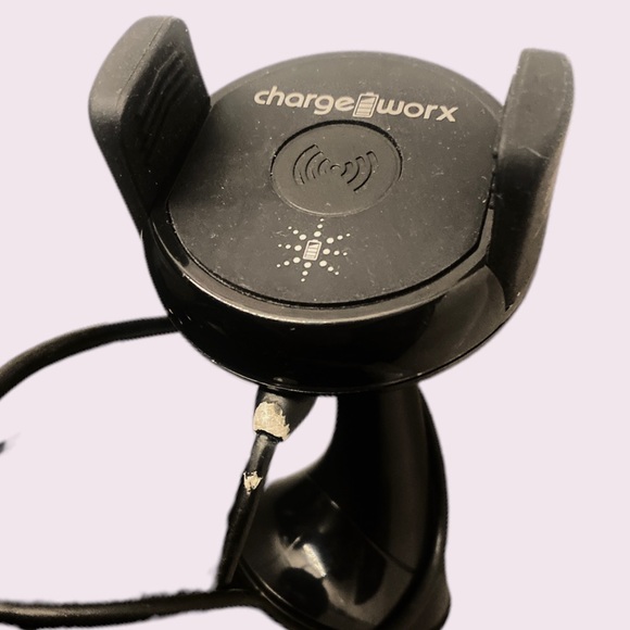 Other - Chargeworx Car Mount + Phone Charger